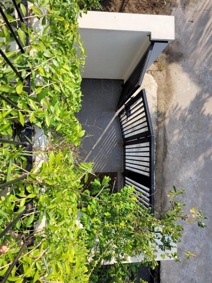 Noi Bai Flight Path Homestay Hanoi Exterior photo
